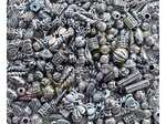 Plastikowe koraliki metaliczne